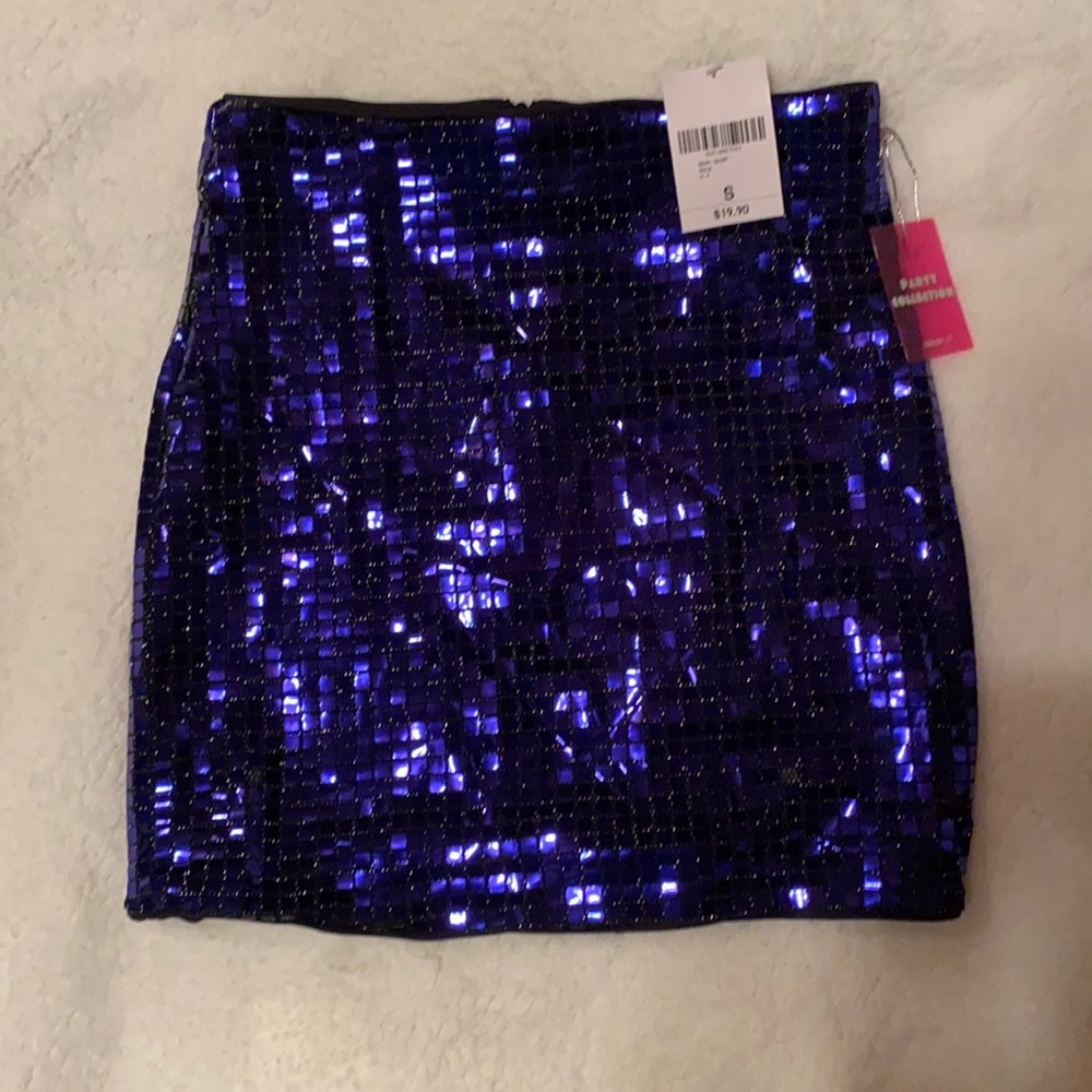MOVING SALE 3/$20 5/$25 sequin skirt f21